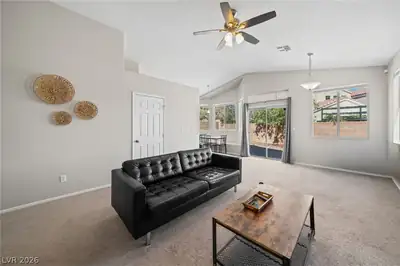 9588 Ensworth Street Living Room