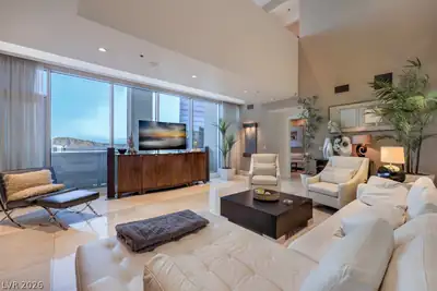 2700 Las Vegas Boulevard 4304 Living Room