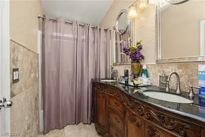 717 Bright Lights Avenue, North Las Vegas, NV 89031 Primary Bathroom
