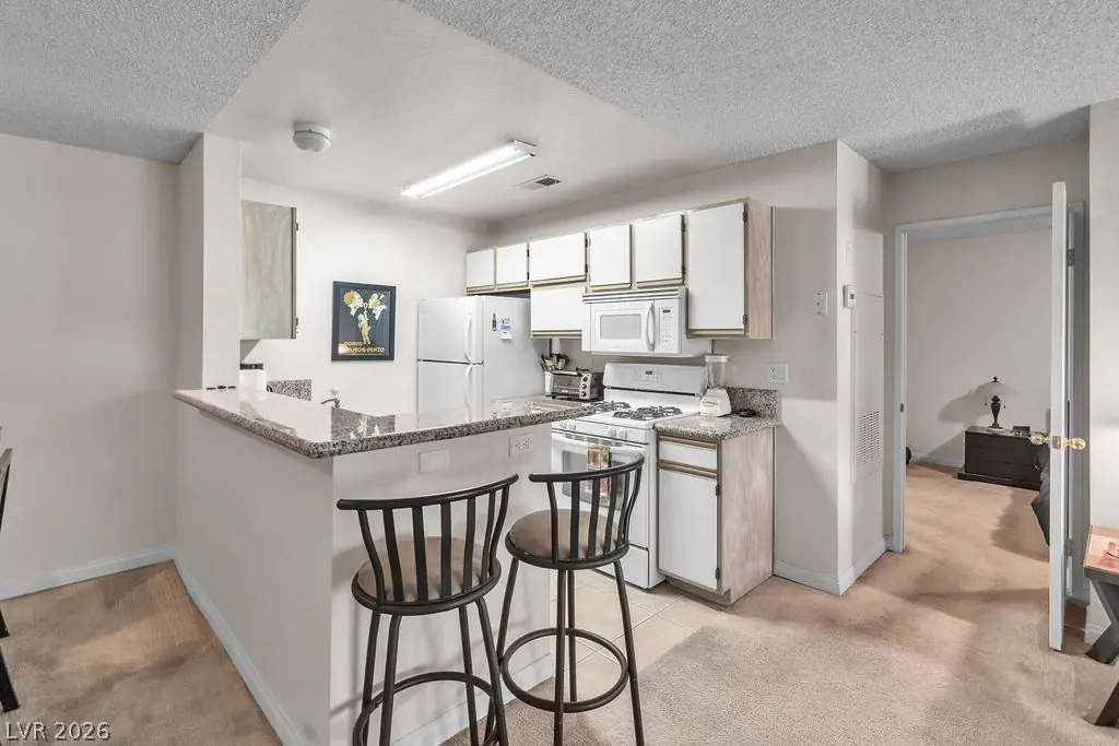 2200 South Fort Apache Road 1192