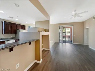 19 East Agate Avenue 305, Las Vegas, NV 89123 