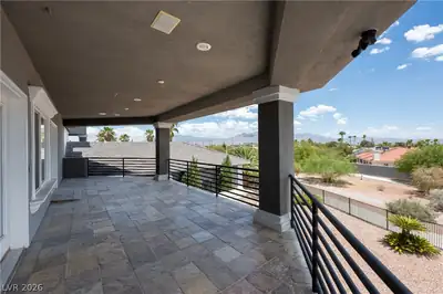 5930 North El Capitan Way Patio
