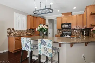 7127 Elder Street, Las Vegas, NV 89166 Kitchen