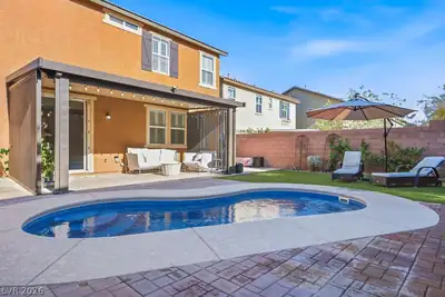 7127 Elder Street, Las Vegas, NV 89166 Yard