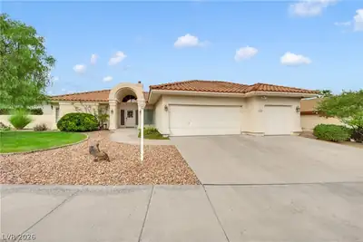 1020 Geranium Drive, Henderson, NV 89011 Front of Structure