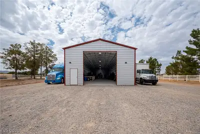 371 West Nopah Vista Avenue 