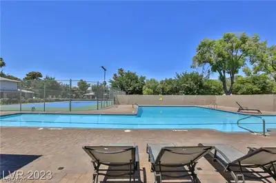 1377 Lorilyn Avenue 4 Pool