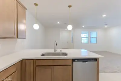 12540 Kings Creek Place, Las Vegas, NV 89138 Kitchen
