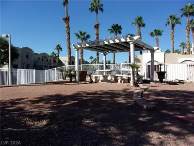 2032 Mesquite Lane 101 Community