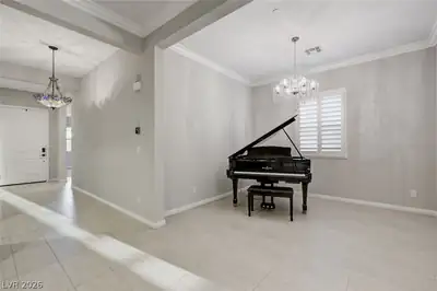 1167 North Water Street Living Room
