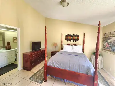 3332 Canyon Lake Drive Primary Bedroom