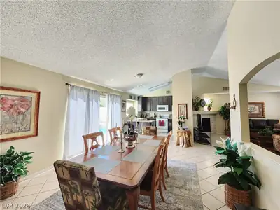 3332 Canyon Lake Drive Dining Area