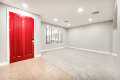 957 Buffalo River Avenue Entrance Foyer