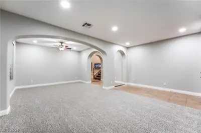 957 Buffalo River Avenue Living Room