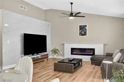 9621 Blue Bell Drive, Las Vegas