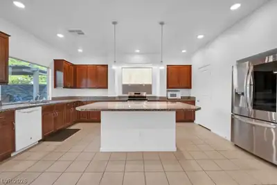 8046 Noble Ridge Street, Las Vegas, NV 89139 Kitchen