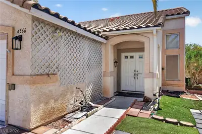 4566 New Dupell Way, Las Vegas, NV 89147 