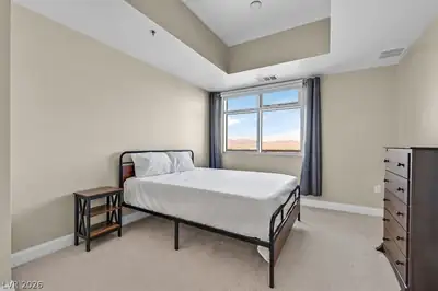 150 Las Vegas Boulevard 1501 Bedroom