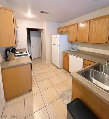 2760 Stargate Street, Las Vegas, NV 89108 Kitchen