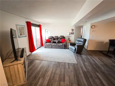 3771 Desert Marina Drive 95 Living Room