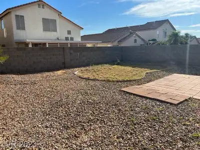 8200 West Gilmore Avenue Yard