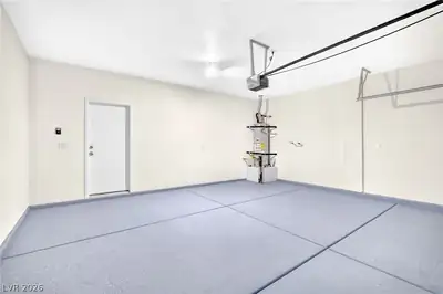 4078 Welter Avenue, Las Vegas, NV 89104 Garage