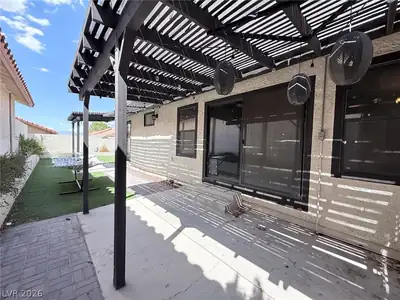 8404 Mulcahy Avenue, Las Vegas, NV 89145 Patio