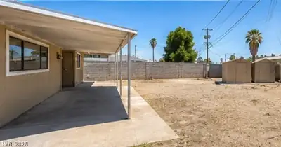 3078 Palmdale Street, Las Vegas, NV 89121 Yard