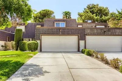 2951 Pinehurst Drive, Las Vegas, NV 89109 Front of Structure