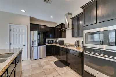 11083 Ketchikan Street, Las Vegas, NV 89179 Kitchen