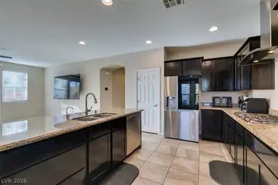 11083 Ketchikan Street, Las Vegas, NV 89179 Kitchen