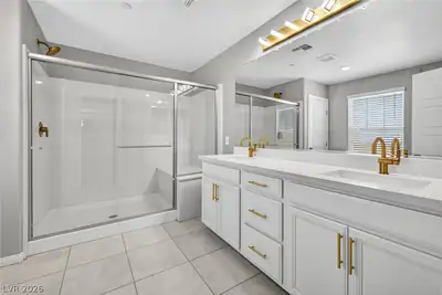 3762 Pordenone Avenue, Henderson, NV 89044 Primary Bathroom