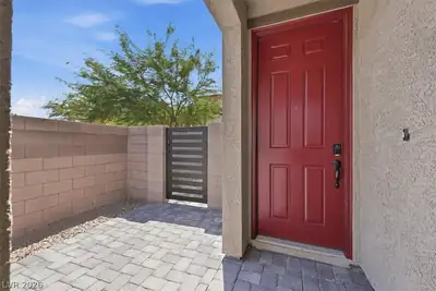 4061 Campeche Avenue, Las Vegas, NV 89121 Entrance Foyer