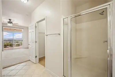 2235 Canyon Song Avenue, Laughlin, NV 89029 Primary Bathroom