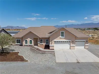 580 East Hickory Street, Pahrump