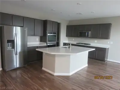 1012 Huckburn Avenue, Henderson, NV 89015 Kitchen