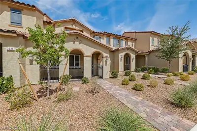 3528 Punta Tersiva Lane, Henderson