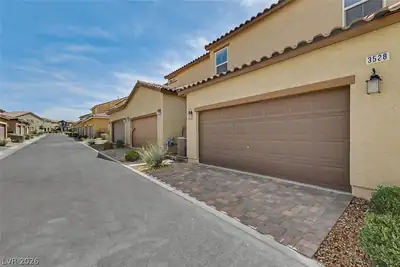 3528 Punta Tersiva Lane, Henderson, NV 89044 Garage