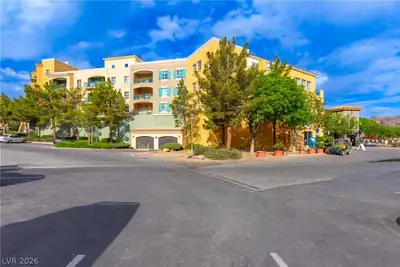 30 Strada Di Villaggio 203, Henderson