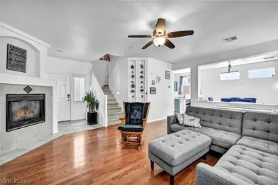 10052 Lemon Valley Avenue, Las Vegas, NV 89147 Living Room