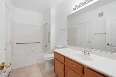 700 Carnegie Street 1712, Henderson, NV 89052 Primary Bathroom