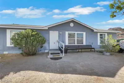 1550 Sky Road, Indian Springs, NV 89018 Front of Structure