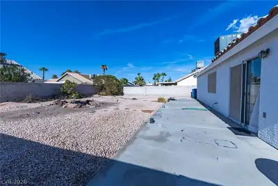 6300 Maxwood Court, Las Vegas, NV 89122 Yard