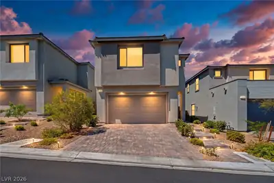 11808 Black Canary Avenue Las Vegas, NV 89138