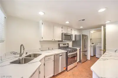 7400 West Flamingo Road 2051 Kitchen