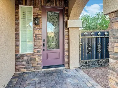 6372 Tamber Bay Road, Las Vegas, NV 89118 