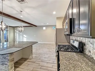 6372 Tamber Bay Road, Las Vegas, NV 89118 