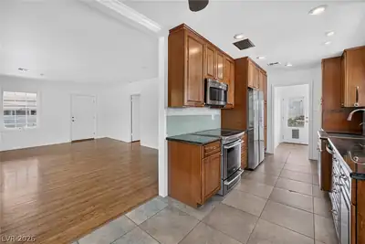 528 Cherry Street, Boulder City, NV 89005 Kitchen