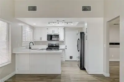 2334 Danville Court, Henderson, NV 89074 Kitchen