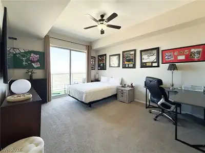 8255 Las Vegas Boulevard 1912 Bedroom